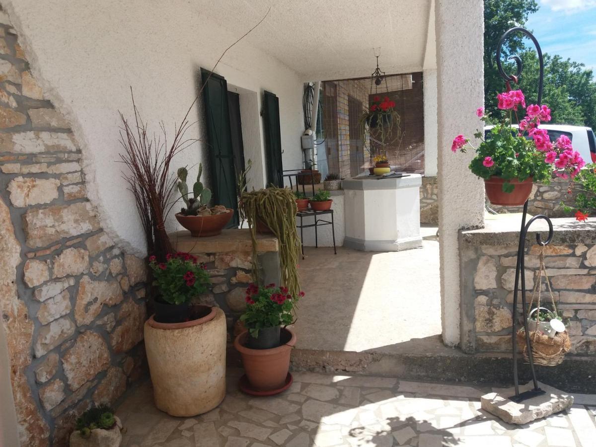 Hotel Casa Irma Žminj Exterior foto